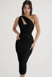 Solid Color Pleated One-Shoulder Fishbone Hollow Long Dress