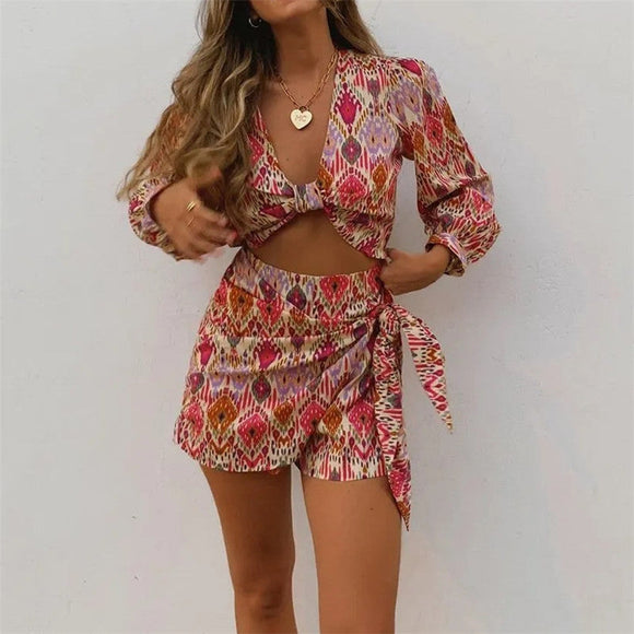 Floral Top Long Sleeve Knot Crop Top & Shorts