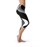 Women's Black Venom Capri Leggings