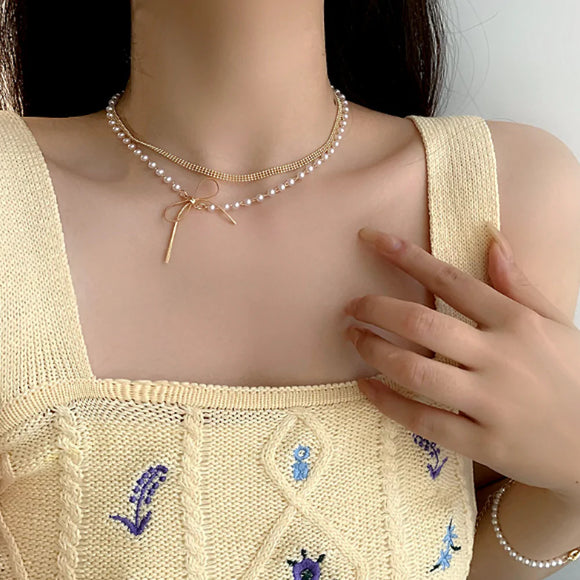 Layered Look Necklace with A Bow - Gold Plated