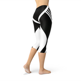 Women's Black Venom Capri Leggings